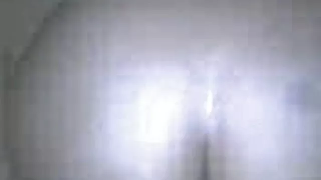 Orgía videos maduras con jovenes sexual junto a la piscina