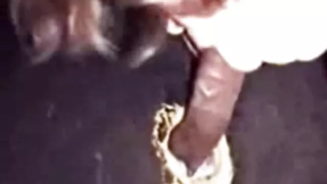Cabreado por el orgasmo en una orgía videos de maduras colombianas borracha