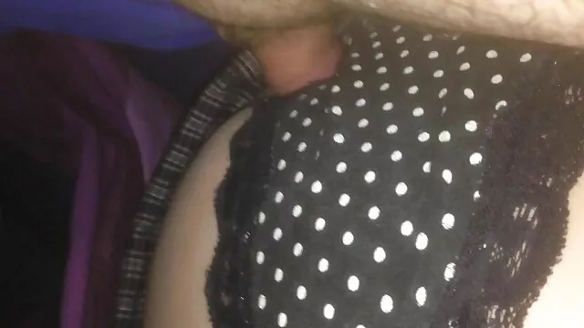 Una hermosa rubia viejas tetonas follando despertó a un chico y se la folló