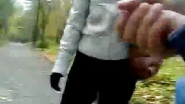 Golpea maduritas porn a la chica tocando todos los agujeros